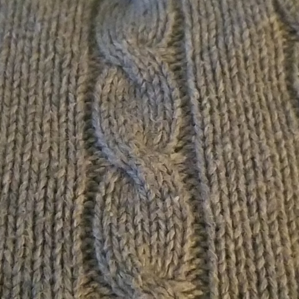 Sweater - Picture 4 of 11